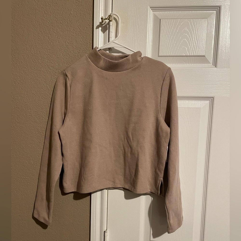 Old navy mock neck crop top